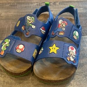 Kids Super Mario Sandals, Size 11